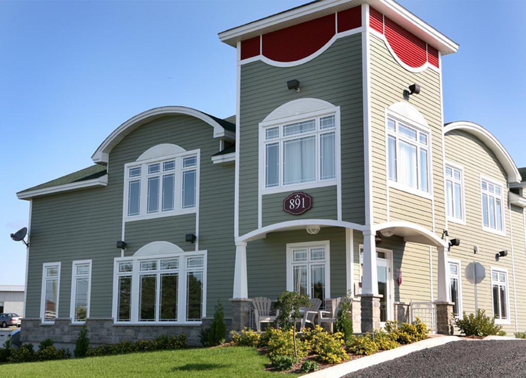 Hotel La Porte De La Matawinie -Hotel Matha Saint Jean De Matha ภายนอก รูปภาพ