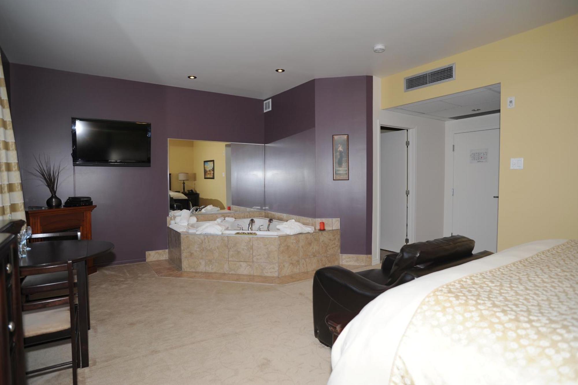 Hotel La Porte De La Matawinie -Hotel Matha Saint Jean De Matha ภายนอก รูปภาพ